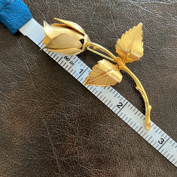 Vintage Rose pin - Picture 2 of 3